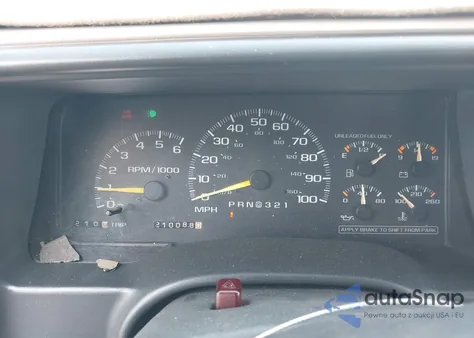 1998 Chevrolet C1500 Fleetside z USA, uszkodzony, nr VIN 2GCEC19R3W1169723